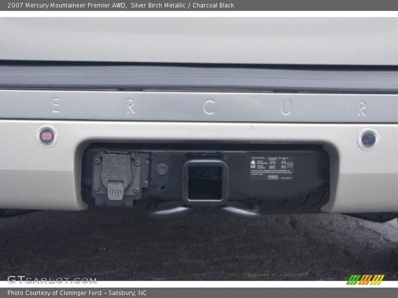 Silver Birch Metallic / Charcoal Black 2007 Mercury Mountaineer Premier AWD