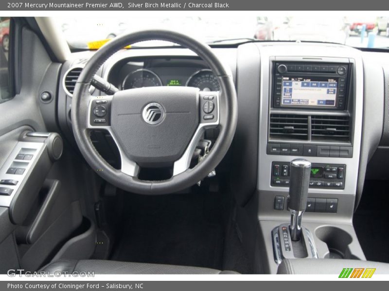 Silver Birch Metallic / Charcoal Black 2007 Mercury Mountaineer Premier AWD