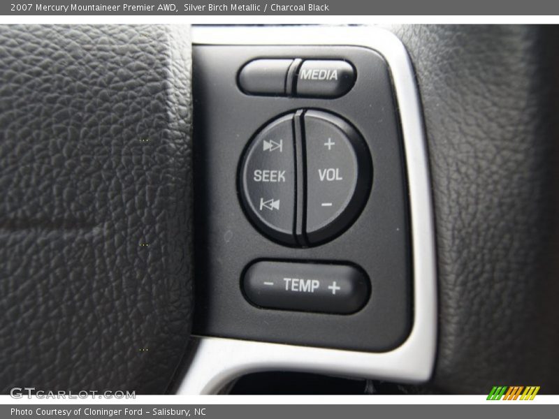 Silver Birch Metallic / Charcoal Black 2007 Mercury Mountaineer Premier AWD