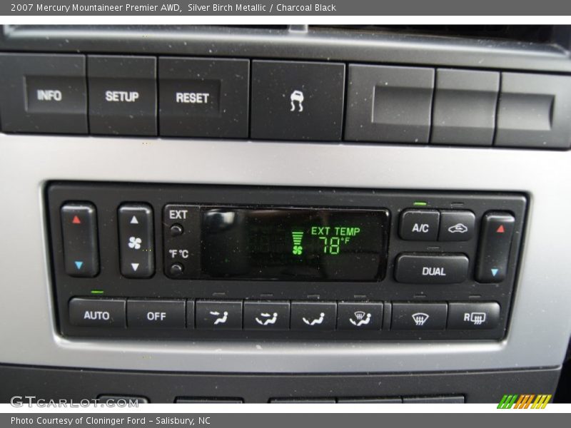 Silver Birch Metallic / Charcoal Black 2007 Mercury Mountaineer Premier AWD