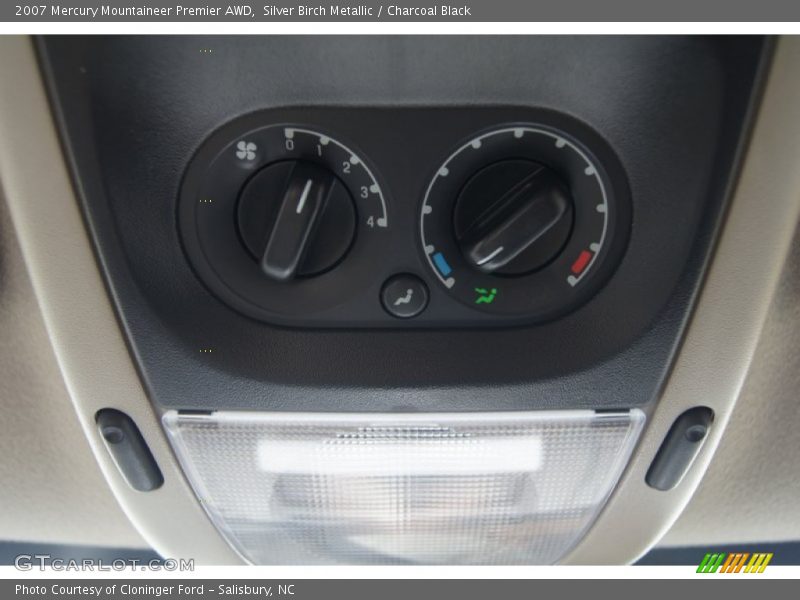 Silver Birch Metallic / Charcoal Black 2007 Mercury Mountaineer Premier AWD