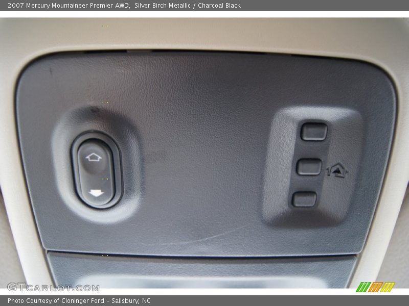 Silver Birch Metallic / Charcoal Black 2007 Mercury Mountaineer Premier AWD