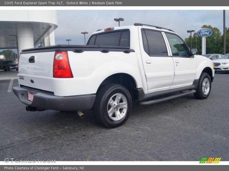 Oxford White / Medium Dark Flint 2005 Ford Explorer Sport Trac XLT