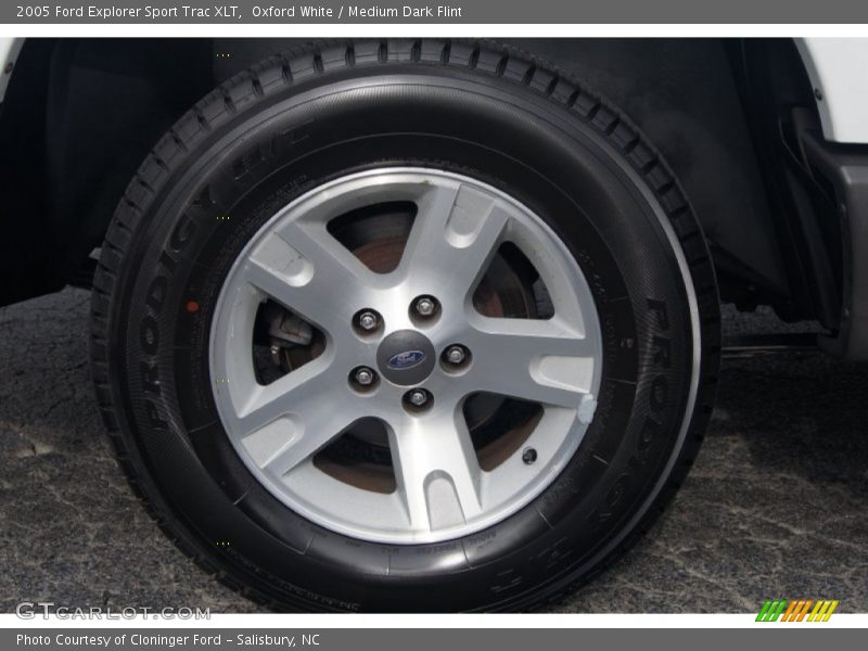  2005 Explorer Sport Trac XLT Wheel