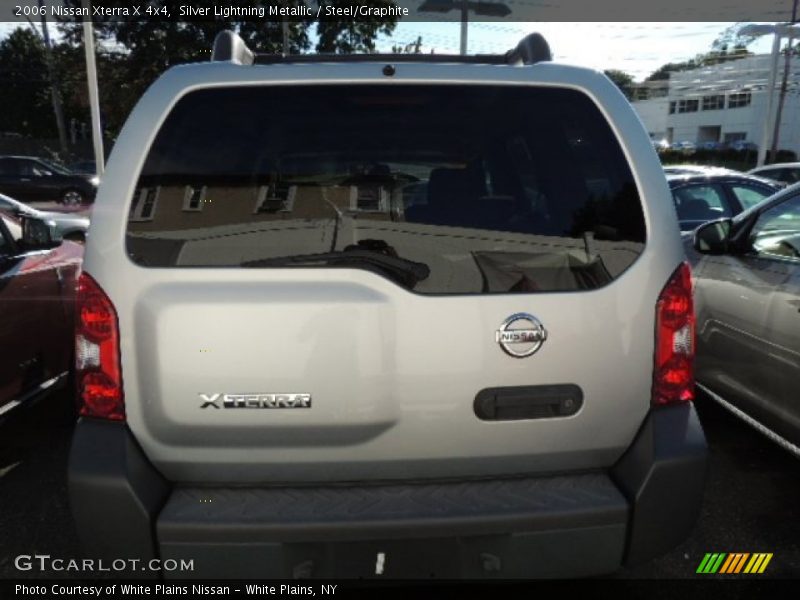 Silver Lightning Metallic / Steel/Graphite 2006 Nissan Xterra X 4x4