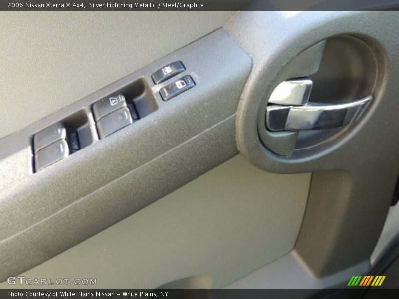 Silver Lightning Metallic / Steel/Graphite 2006 Nissan Xterra X 4x4