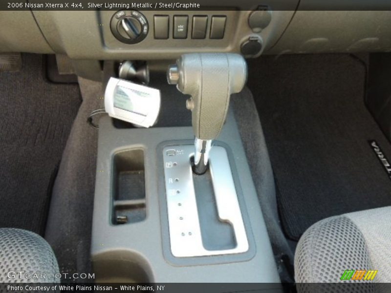 Silver Lightning Metallic / Steel/Graphite 2006 Nissan Xterra X 4x4