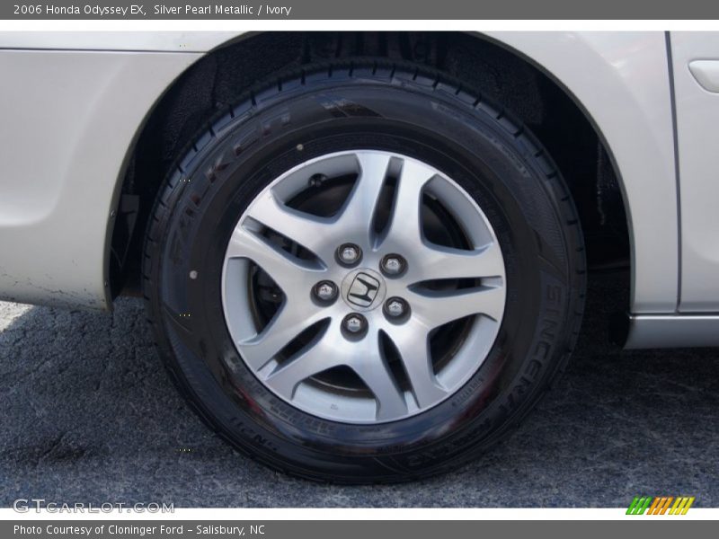 Silver Pearl Metallic / Ivory 2006 Honda Odyssey EX
