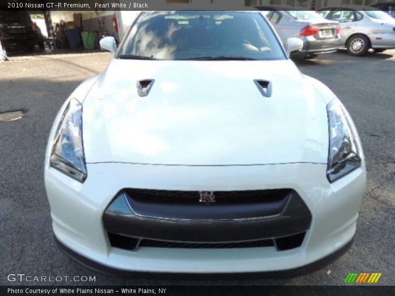 Pearl White / Black 2010 Nissan GT-R Premium