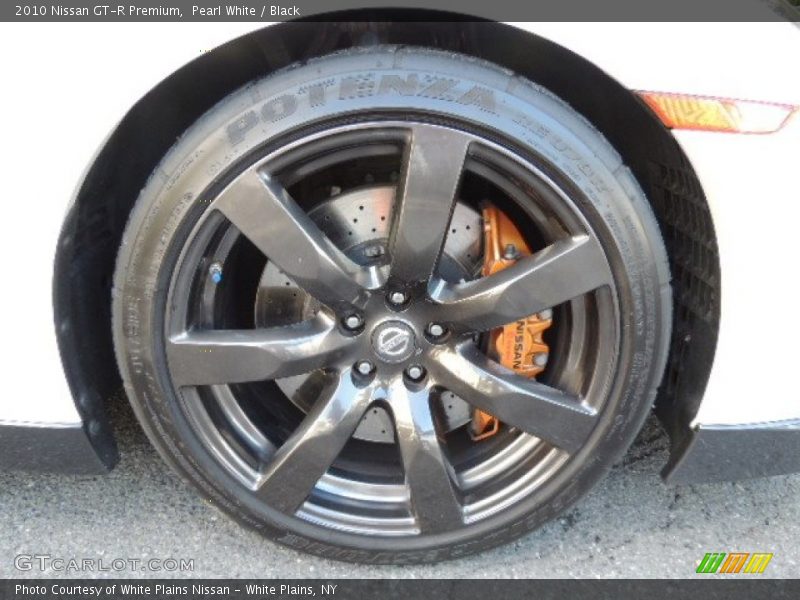 Pearl White / Black 2010 Nissan GT-R Premium