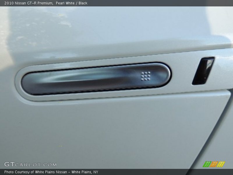 Pearl White / Black 2010 Nissan GT-R Premium