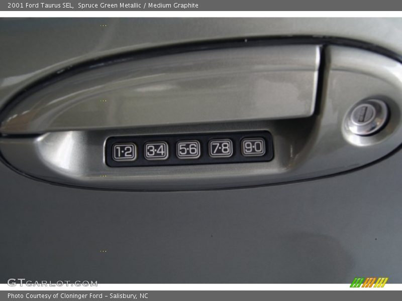 Spruce Green Metallic / Medium Graphite 2001 Ford Taurus SEL