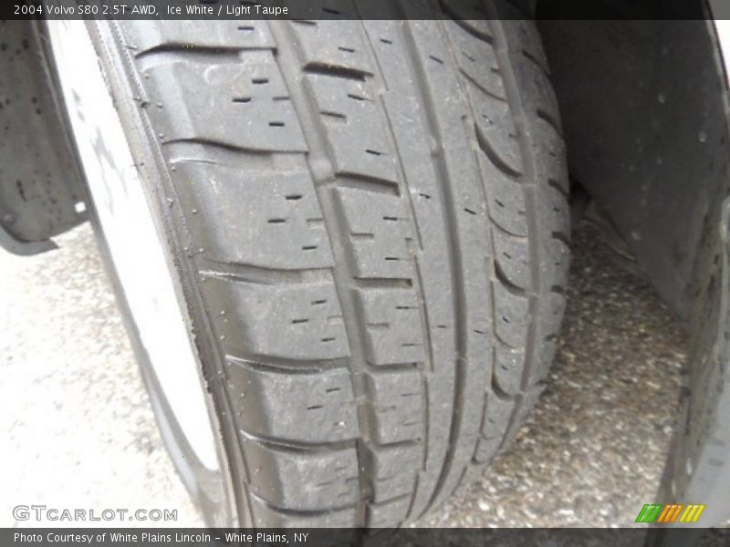 Ice White / Light Taupe 2004 Volvo S80 2.5T AWD