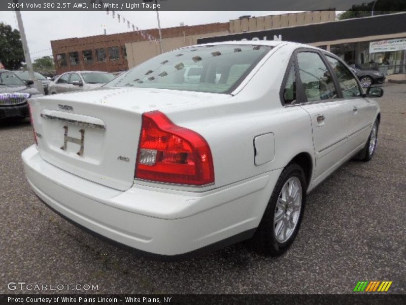 Ice White / Light Taupe 2004 Volvo S80 2.5T AWD