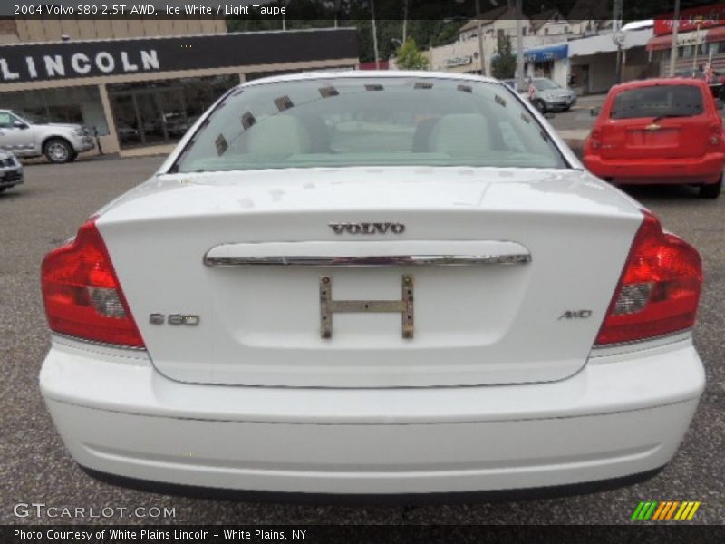 Ice White / Light Taupe 2004 Volvo S80 2.5T AWD