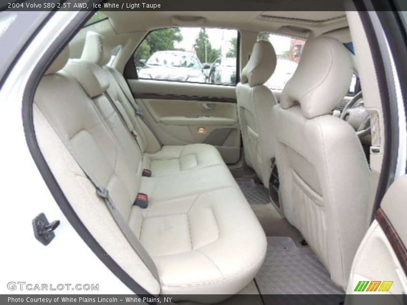 Ice White / Light Taupe 2004 Volvo S80 2.5T AWD