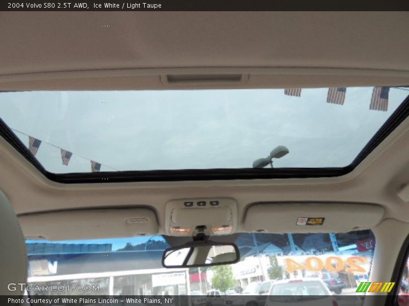 Ice White / Light Taupe 2004 Volvo S80 2.5T AWD