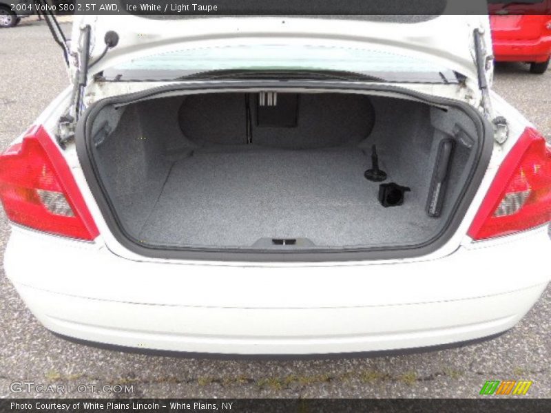 Ice White / Light Taupe 2004 Volvo S80 2.5T AWD