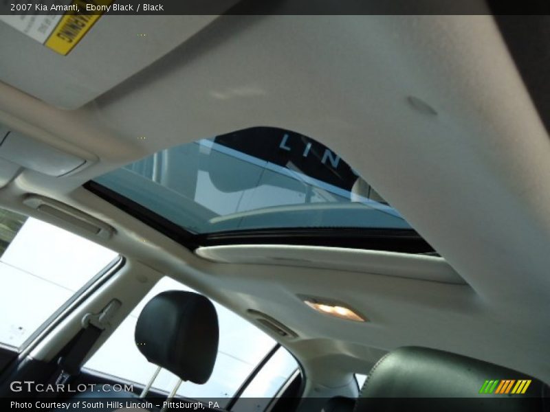 Ebony Black / Black 2007 Kia Amanti