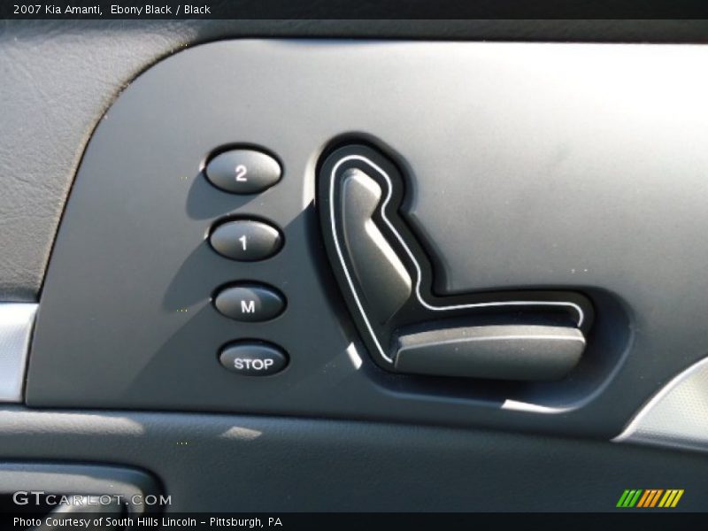 Ebony Black / Black 2007 Kia Amanti