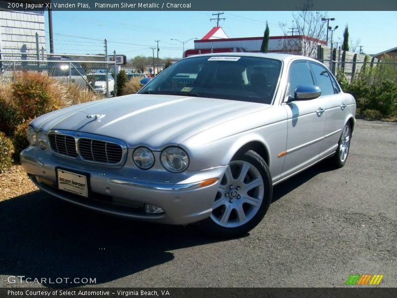Platinum Silver Metallic / Charcoal 2004 Jaguar XJ Vanden Plas