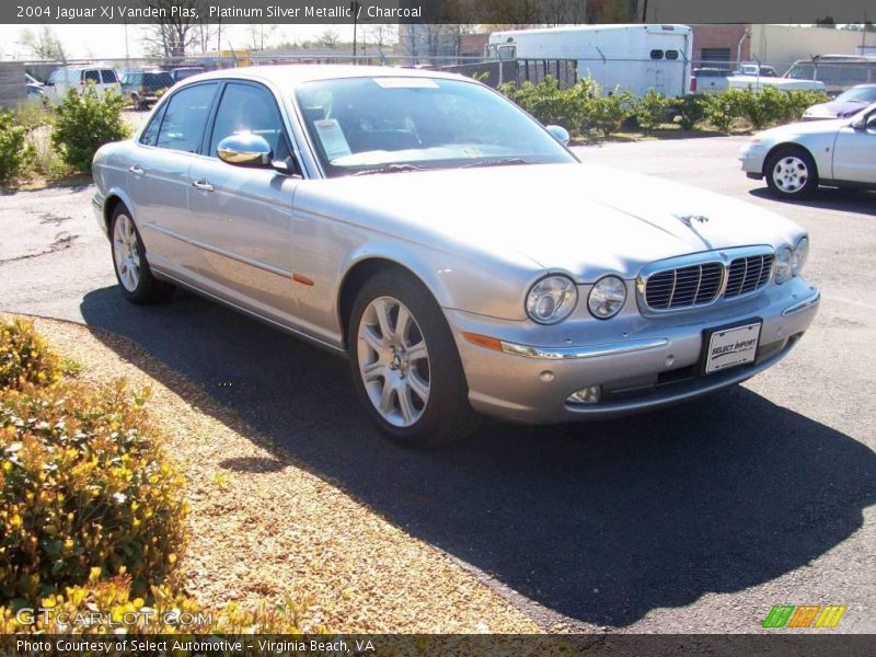 Platinum Silver Metallic / Charcoal 2004 Jaguar XJ Vanden Plas