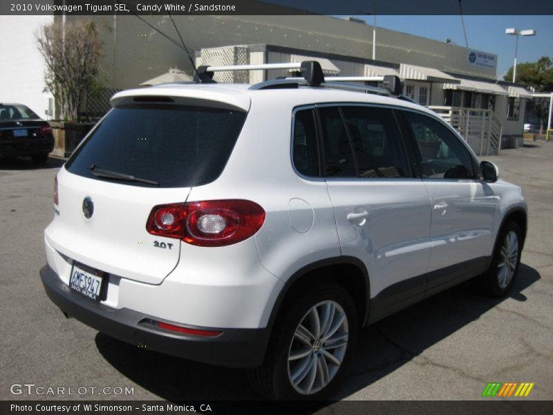 Candy White / Sandstone 2010 Volkswagen Tiguan SEL