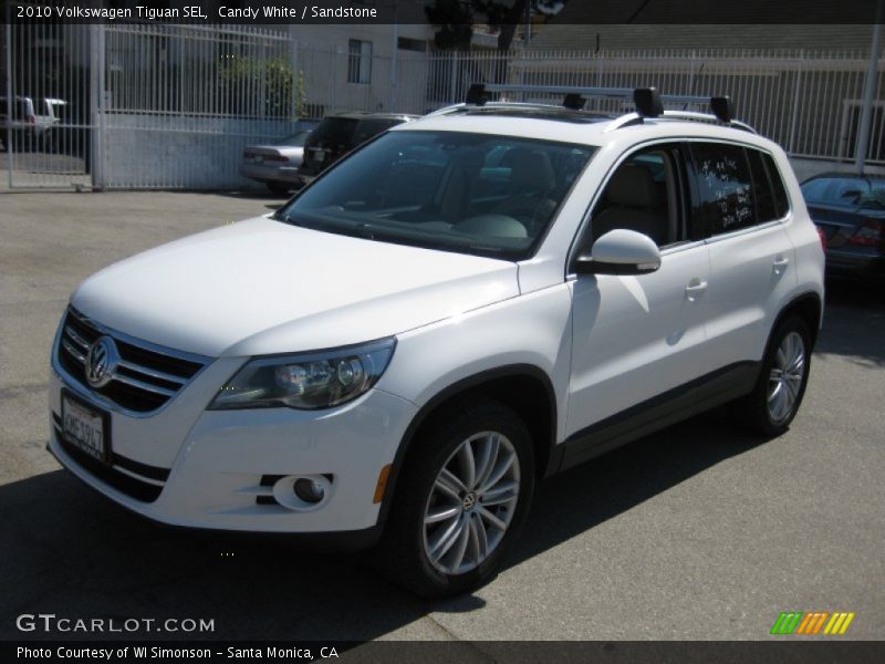 Candy White / Sandstone 2010 Volkswagen Tiguan SEL