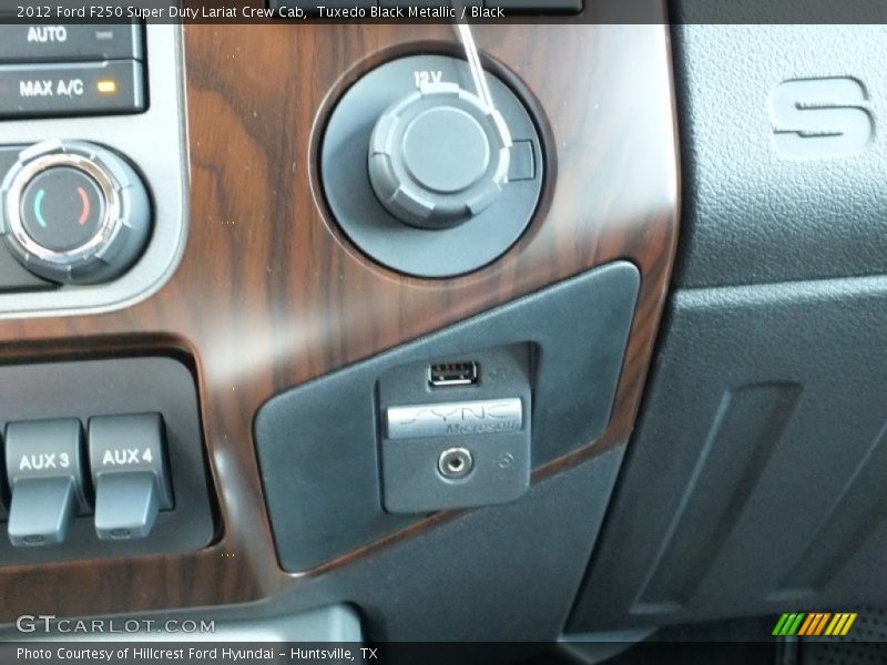 Tuxedo Black Metallic / Black 2012 Ford F250 Super Duty Lariat Crew Cab