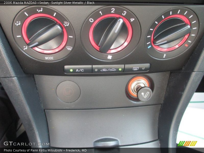 Sunlight Silver Metallic / Black 2006 Mazda MAZDA3 i Sedan