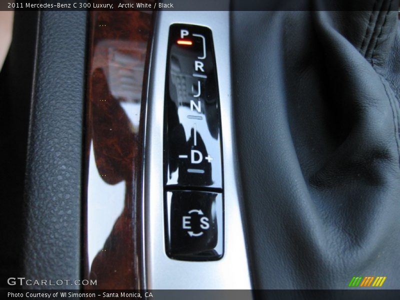 Arctic White / Black 2011 Mercedes-Benz C 300 Luxury