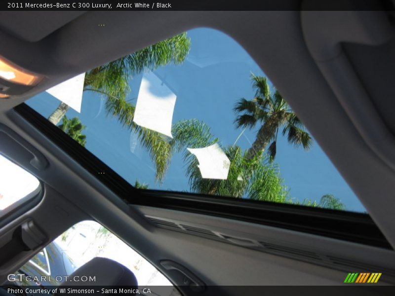 Arctic White / Black 2011 Mercedes-Benz C 300 Luxury