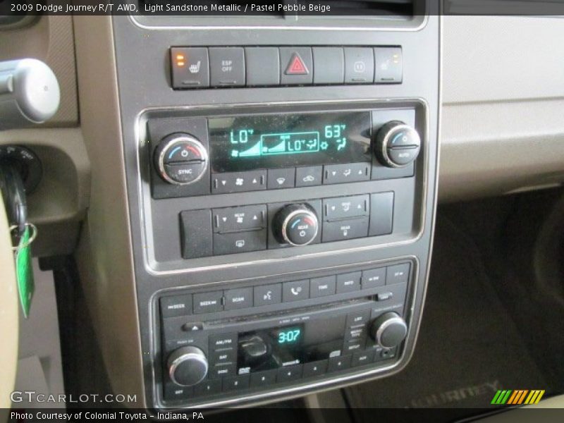 Light Sandstone Metallic / Pastel Pebble Beige 2009 Dodge Journey R/T AWD
