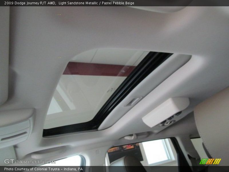 Light Sandstone Metallic / Pastel Pebble Beige 2009 Dodge Journey R/T AWD