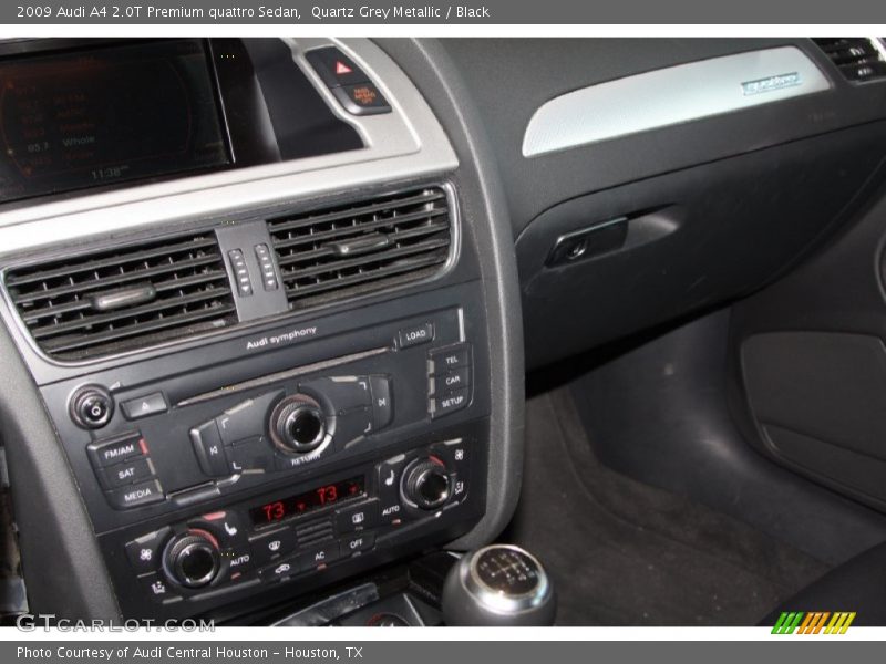 Quartz Grey Metallic / Black 2009 Audi A4 2.0T Premium quattro Sedan