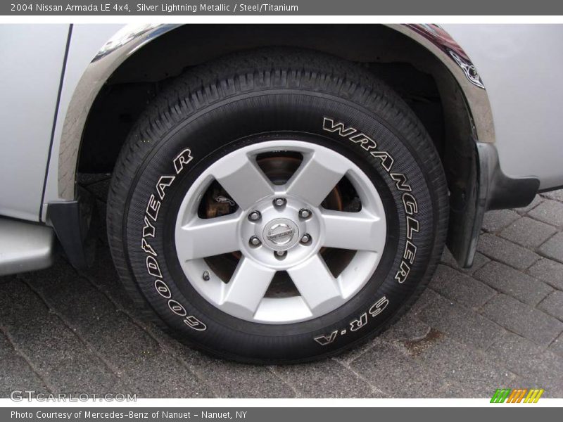 Silver Lightning Metallic / Steel/Titanium 2004 Nissan Armada LE 4x4