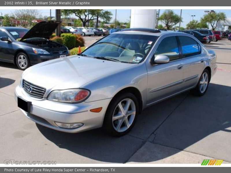 Brilliant Silver Metallic / Graphite 2002 Infiniti I 35