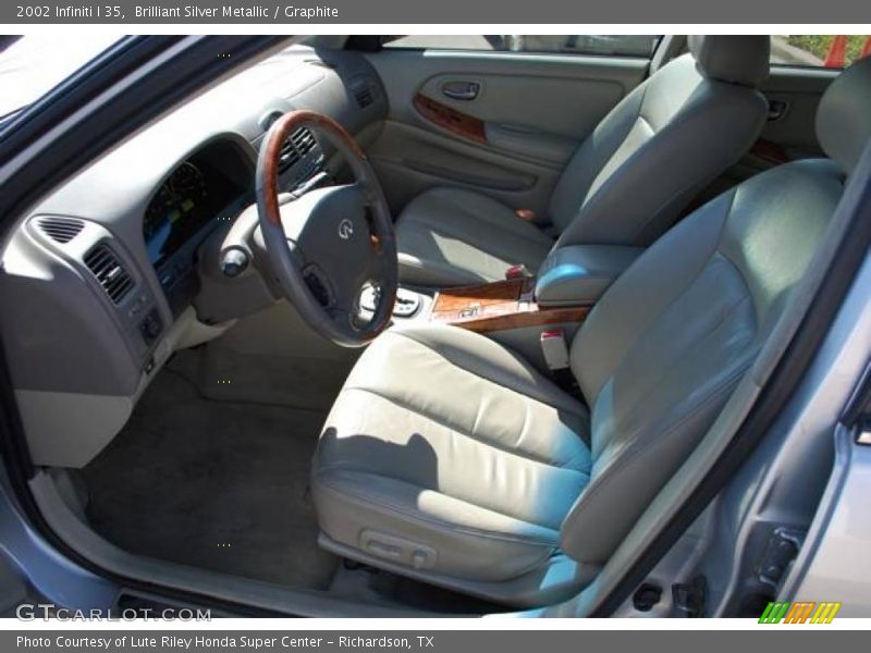 Brilliant Silver Metallic / Graphite 2002 Infiniti I 35