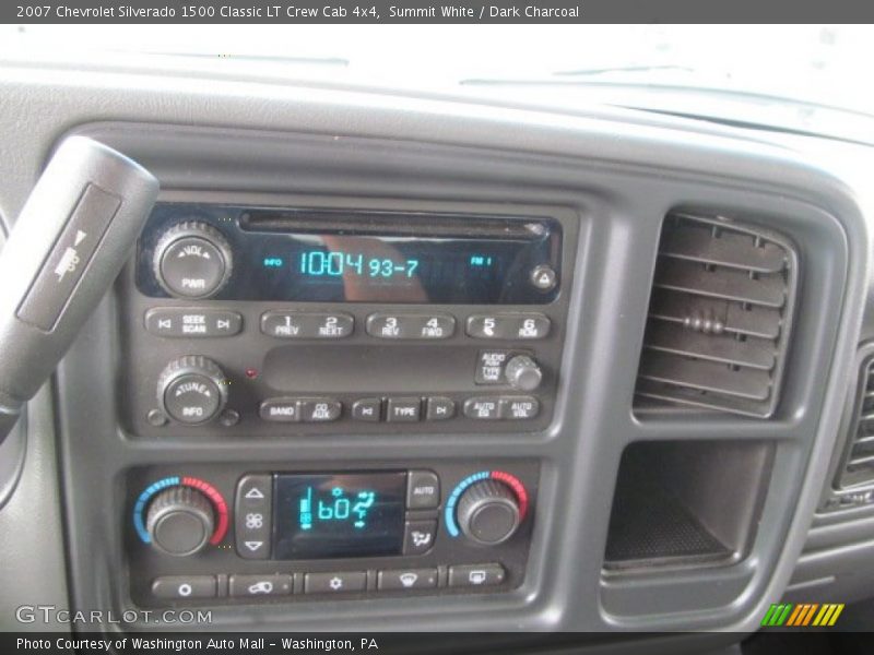 Controls of 2007 Silverado 1500 Classic LT Crew Cab 4x4
