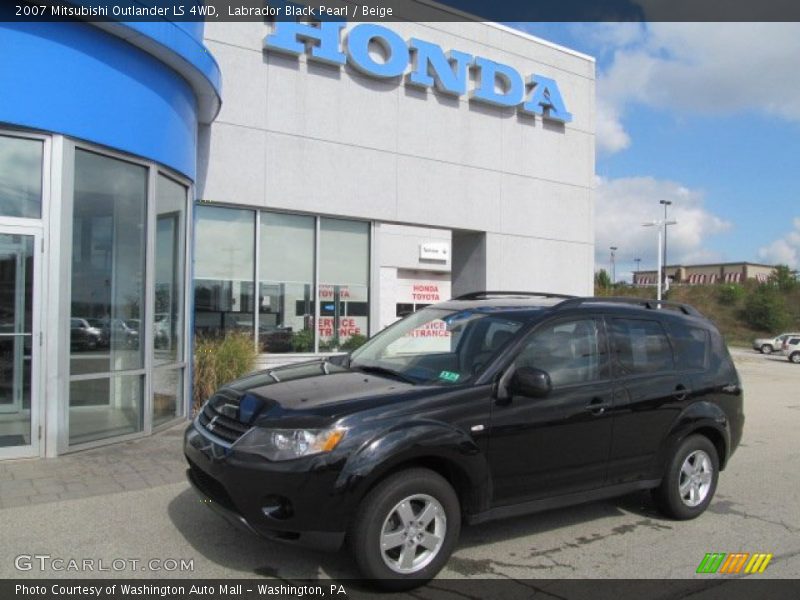 Labrador Black Pearl / Beige 2007 Mitsubishi Outlander LS 4WD