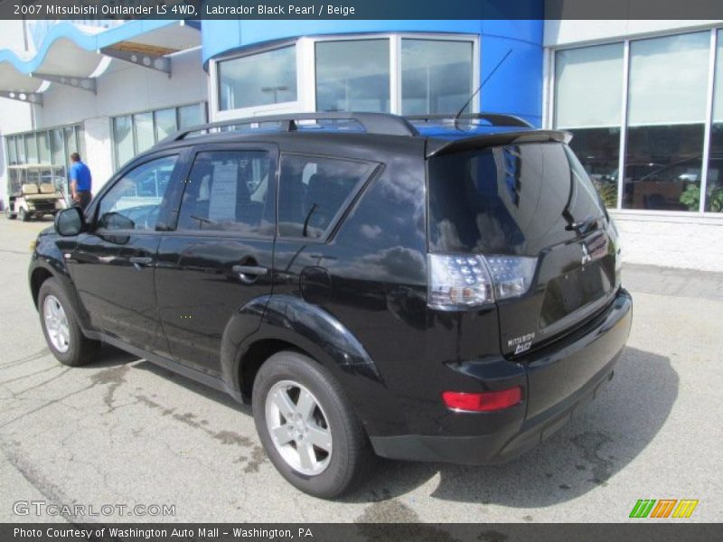 Labrador Black Pearl / Beige 2007 Mitsubishi Outlander LS 4WD