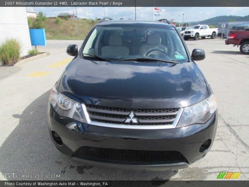 Labrador Black Pearl / Beige 2007 Mitsubishi Outlander LS 4WD