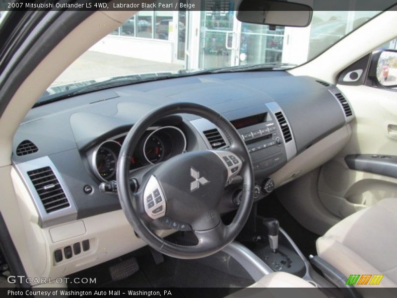 Labrador Black Pearl / Beige 2007 Mitsubishi Outlander LS 4WD