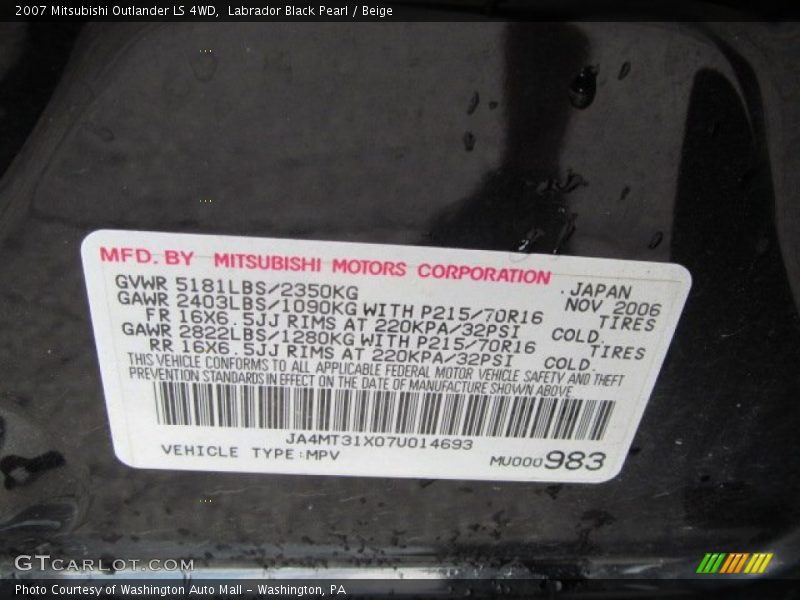 Labrador Black Pearl / Beige 2007 Mitsubishi Outlander LS 4WD