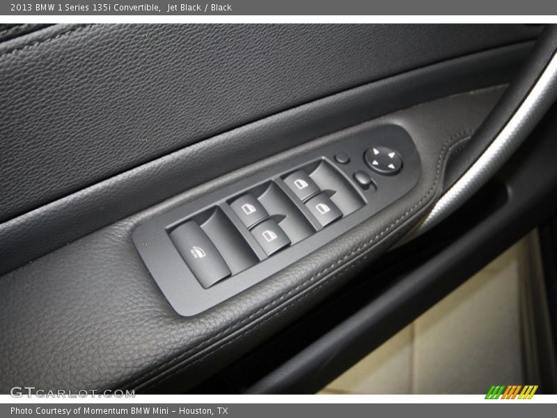 Controls of 2013 1 Series 135i Convertible