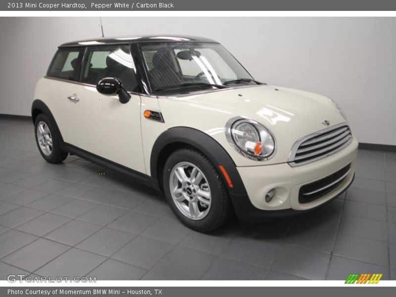 Pepper White / Carbon Black 2013 Mini Cooper Hardtop