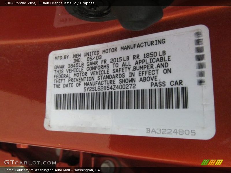 Fusion Orange Metallic / Graphite 2004 Pontiac Vibe