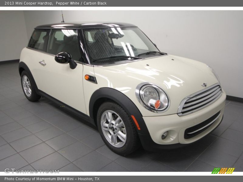 Pepper White / Carbon Black 2013 Mini Cooper Hardtop