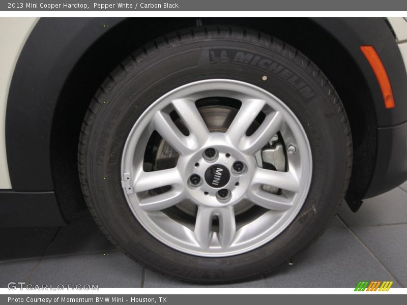 Pepper White / Carbon Black 2013 Mini Cooper Hardtop