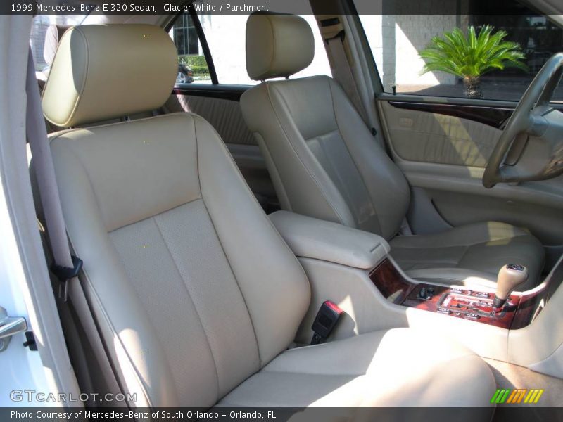Glacier White / Parchment 1999 Mercedes-Benz E 320 Sedan